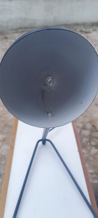 Candeeiro de mesa preto