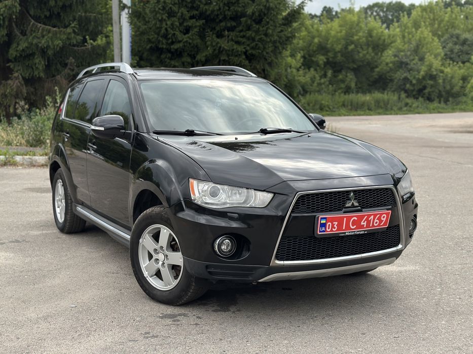 Автомобіль Mitsubishi Outlander Мітмубіші Аутлендер продам Mitsubishi Outalnder