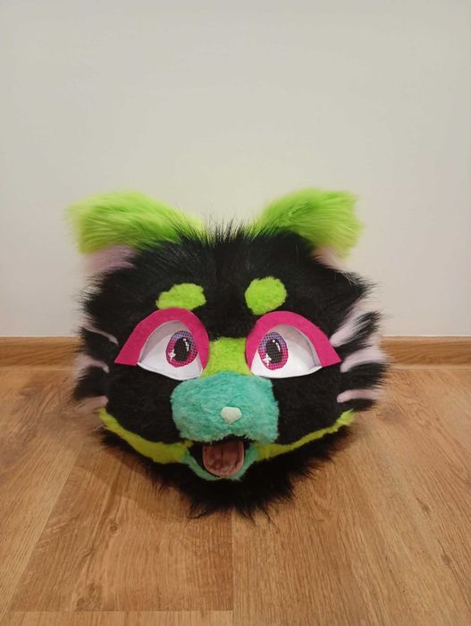 Maska Furry.