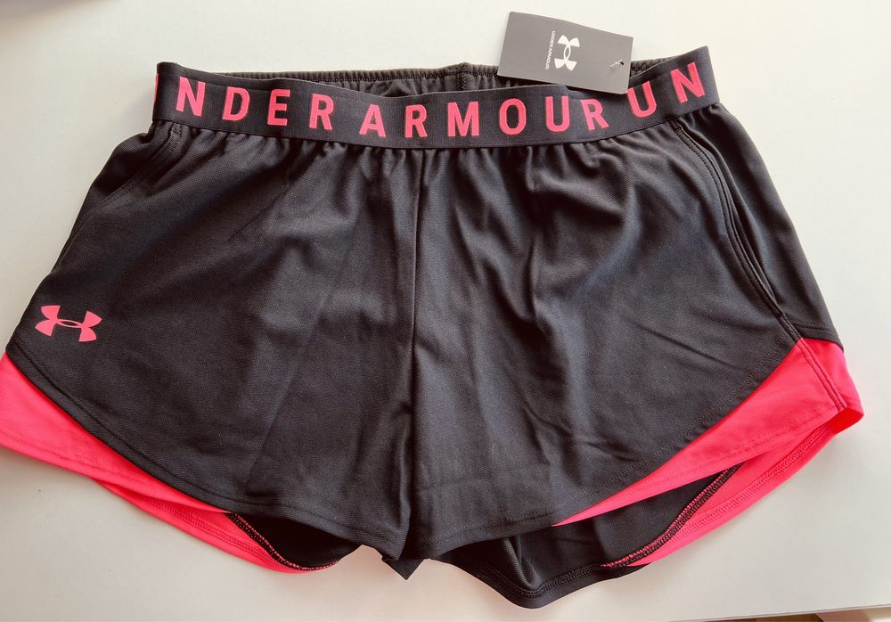 Under Armour Szorty damskie z aplikacją medium waist spodenki