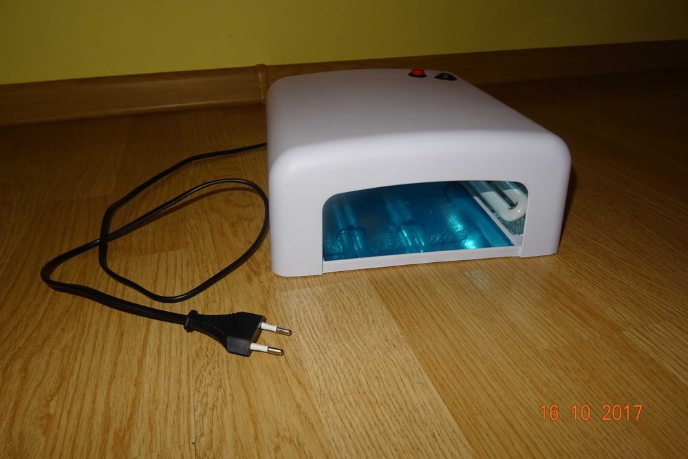 Lampa UV do paznokci