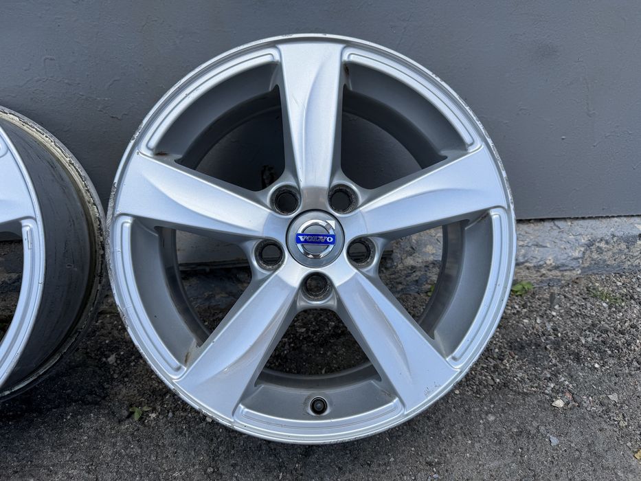 Оригінальні диски Volvo r16 5*108 V40 V50 V70 S40 S50 S60 Ford Focus Mondeo