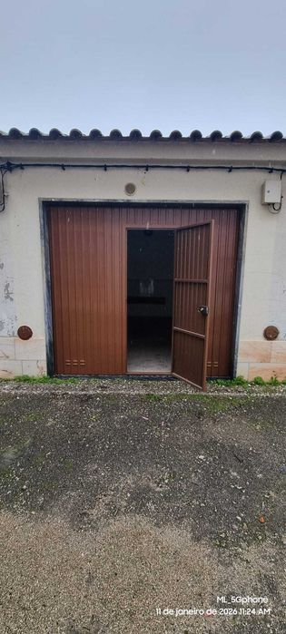Garagem c/ portão automático