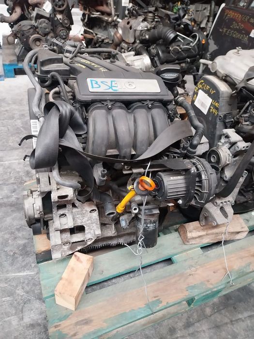 Motor Volkswagen Golf V 1.6 gasolina Ref: BSE