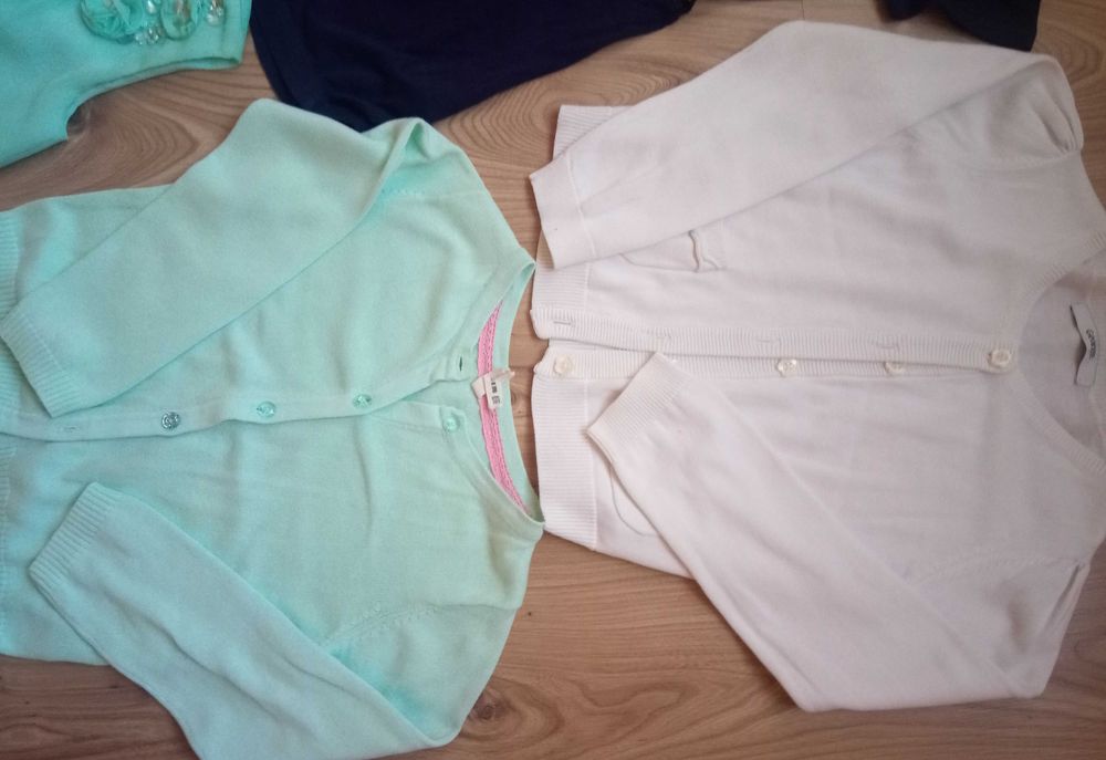 Zestaw ubrań dziewczynka 110/116