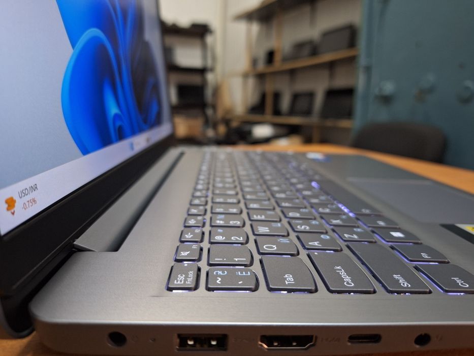 Lenovo IdeaPad 3 15IAU7 i5-1235U IrisXe Graphics 2Gb DDR4 16Gb SSD 512