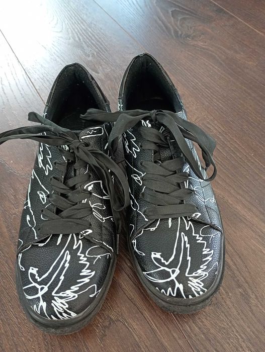 Buty damskie Reserved