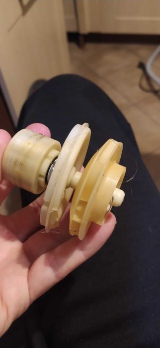 Pompa myjąca do zmywarki Whirlpool