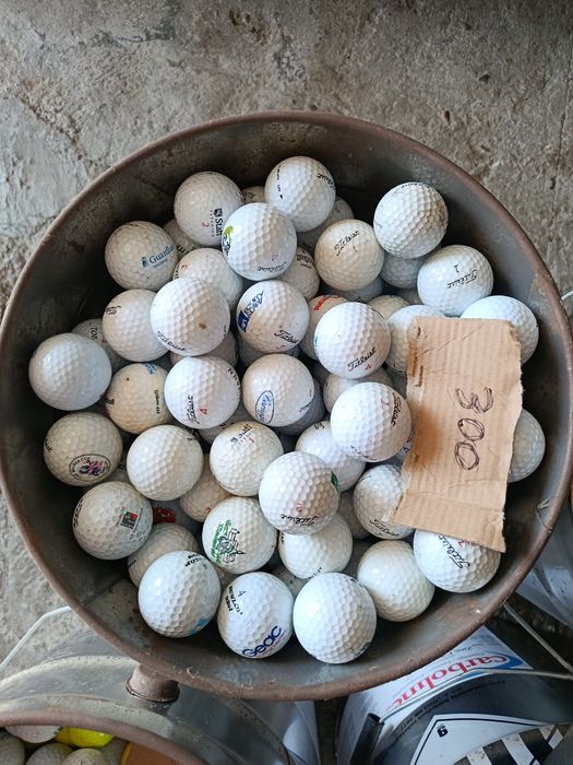 Vendo 1650 bolas de golfe
