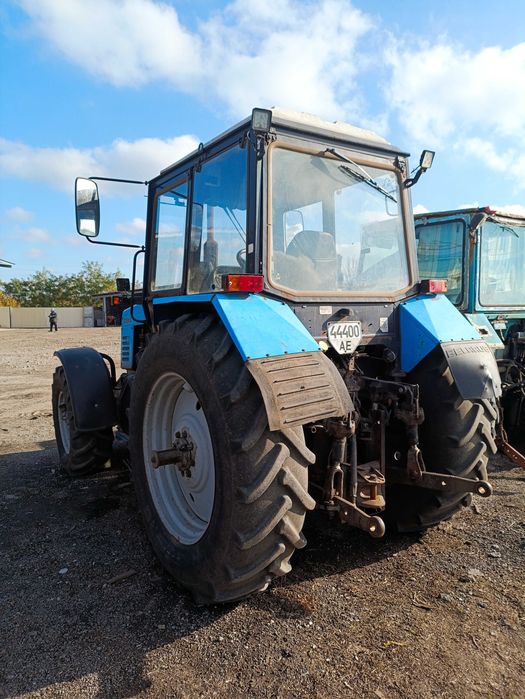 Трактор МТЗ 1221