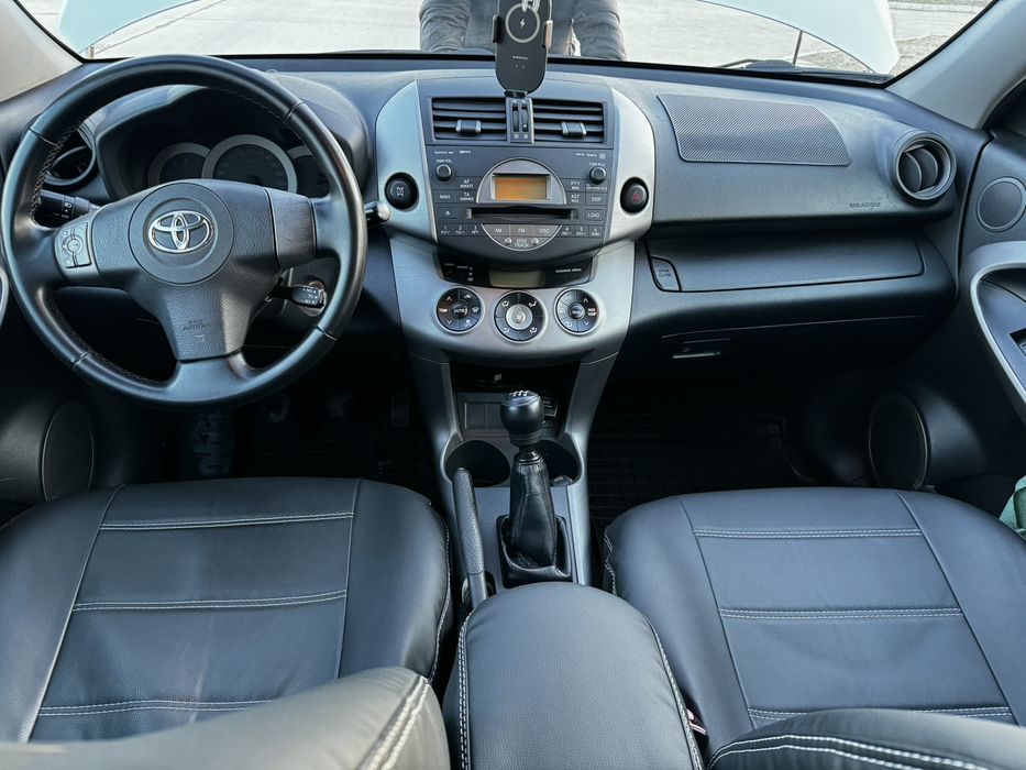 Toyota rav 4 2.2  дизель 2009 рік d4d