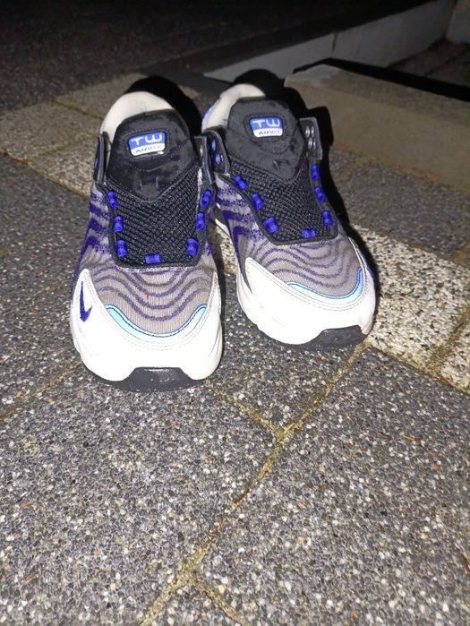 Sprzedam Oryginalne Nike tw