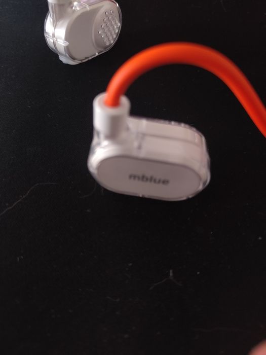 Bluetooth навушники, бездротові навушники Mblue