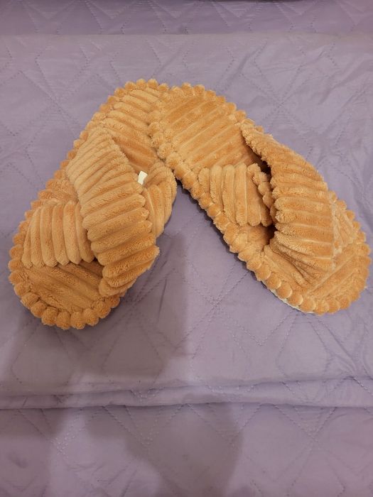 Продам  домашні капці