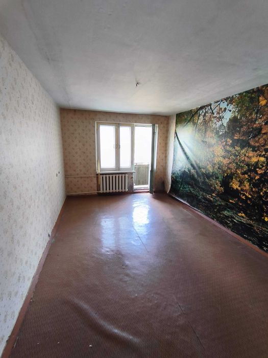 Продам квартиру в смт Чутове