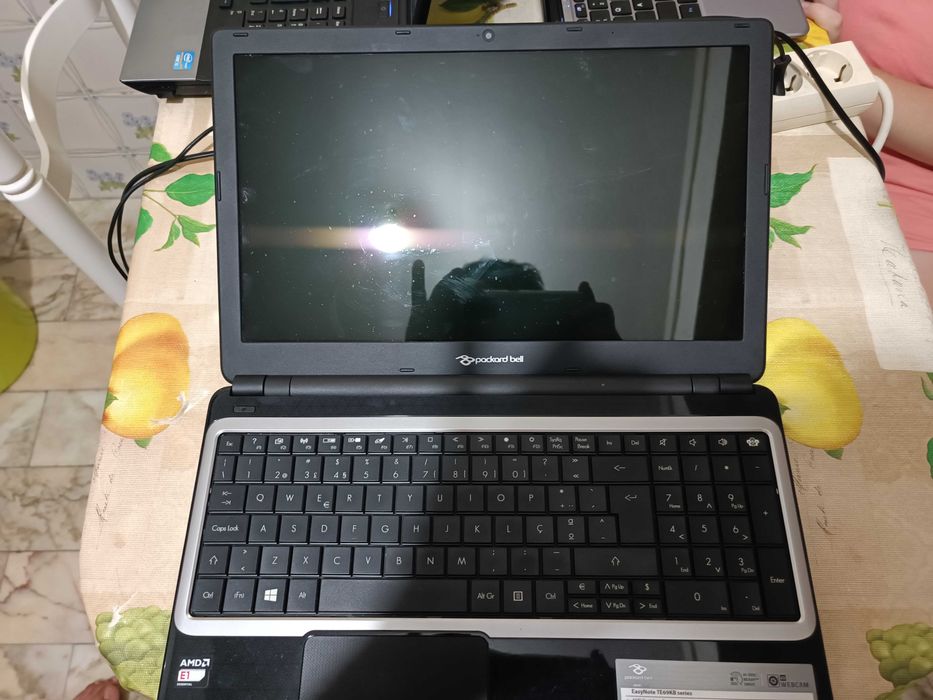 computador portátil para peças ,ecrã led um espetáculo64740938931586121