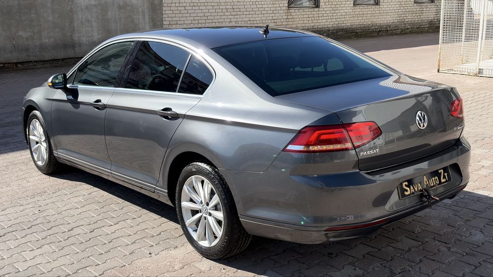 Житомир VW Passat B8 SE 2016 дизель автомат праве кермо в Житомирі