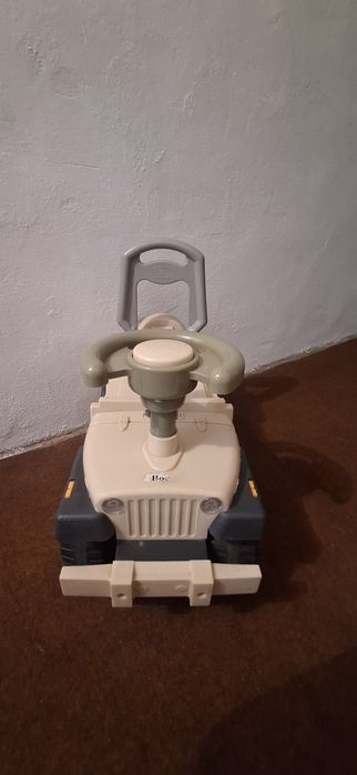 Jeździk samochodzik jeep