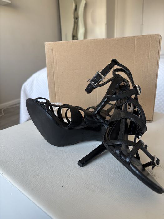 ZARA sandałki na obcasie r. 36