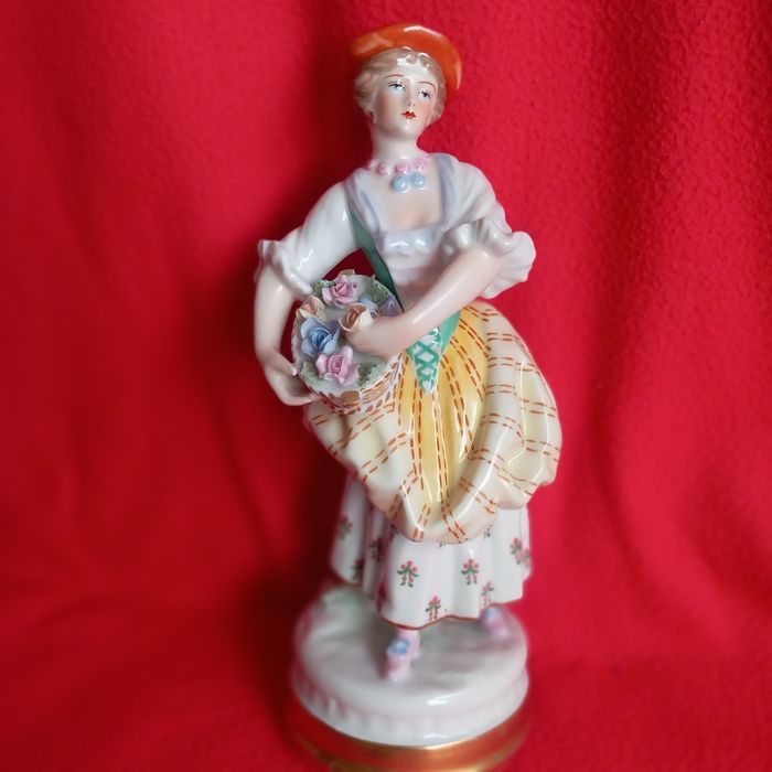 Dama antiga  Vista Alegre  Pintada á mão