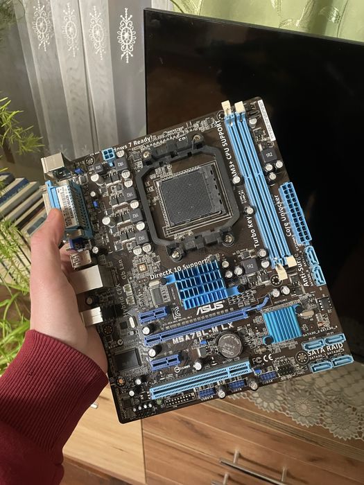 Материнська плата АМ3+ (Гарний стан)