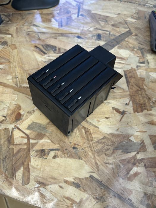 Porta cassetes audi A3 8l