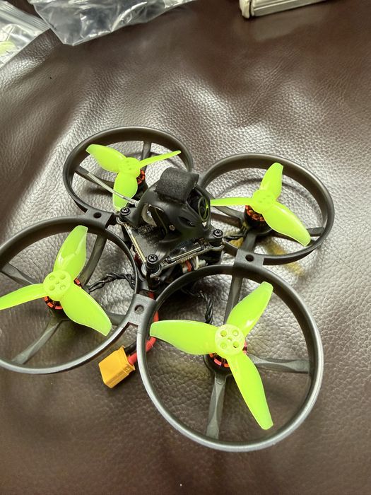 Dron fpv mobula85 2s hdzero