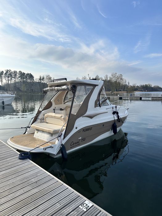Motorówka Coral 750 HT