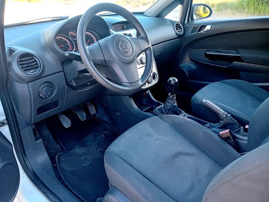 Opel corsa D 1.3