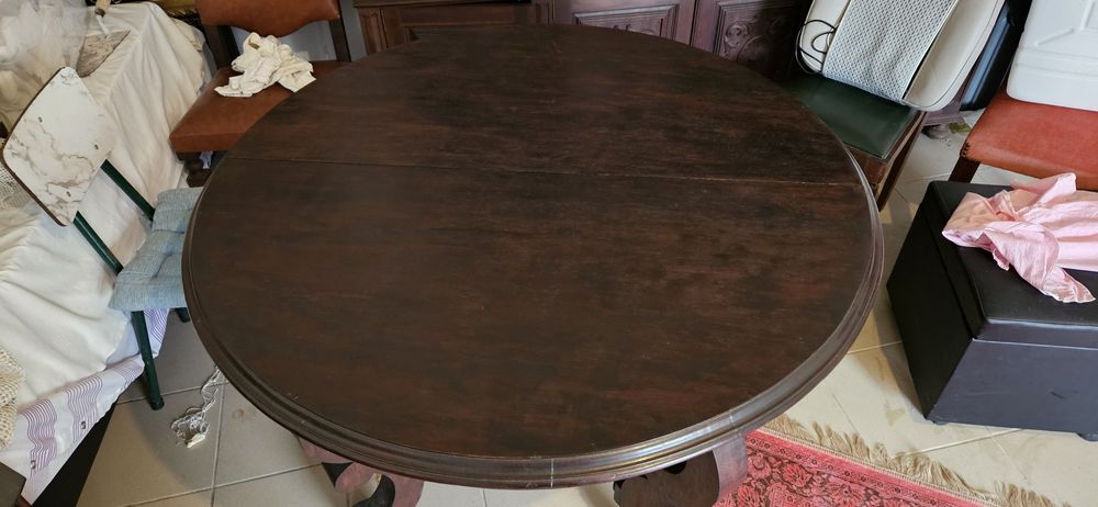 Mesa em madeira maciça extensivel