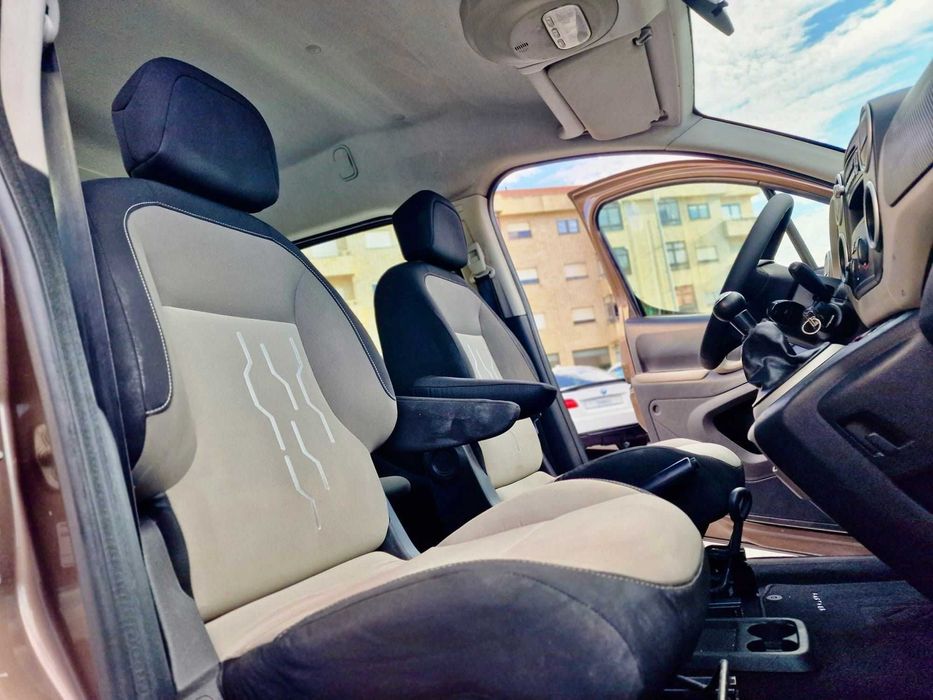 PEUGEOT PARTNER TEPEE 1.6HDI 90CV "5 LUGARES"