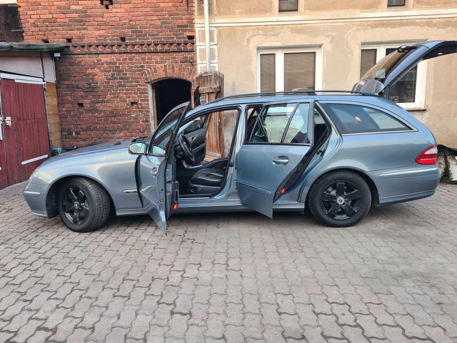 Mercedes-Benz E 320 CDI 2004r