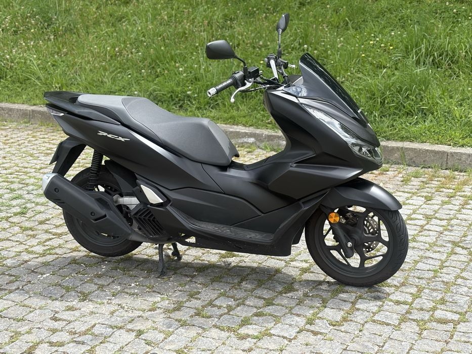 Honda Pcx 125 ( semi nova )