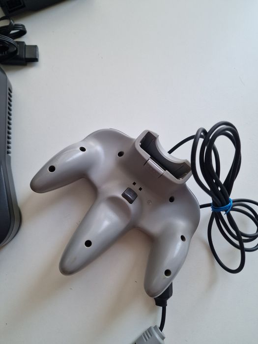 Comando N64 cinza