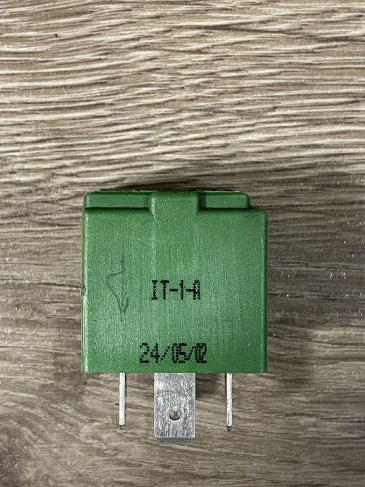 Автомобільне реле