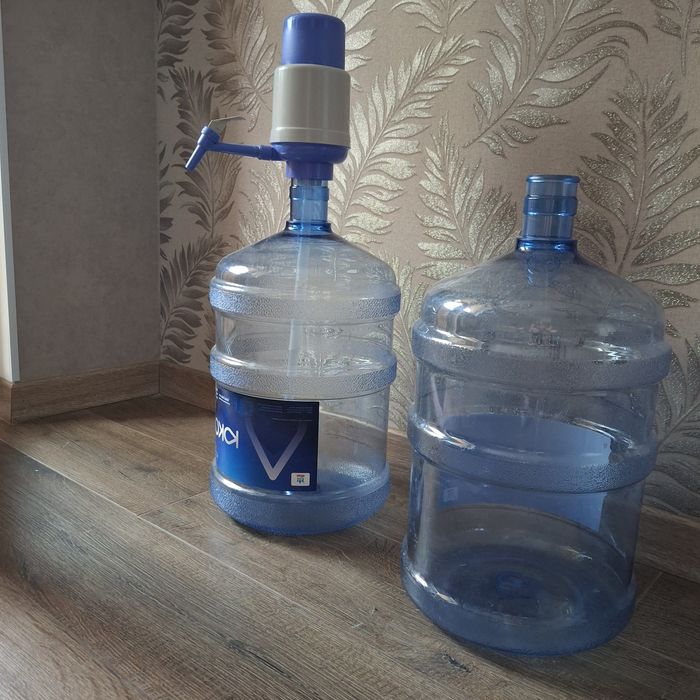 Бутиль для води, два б/у