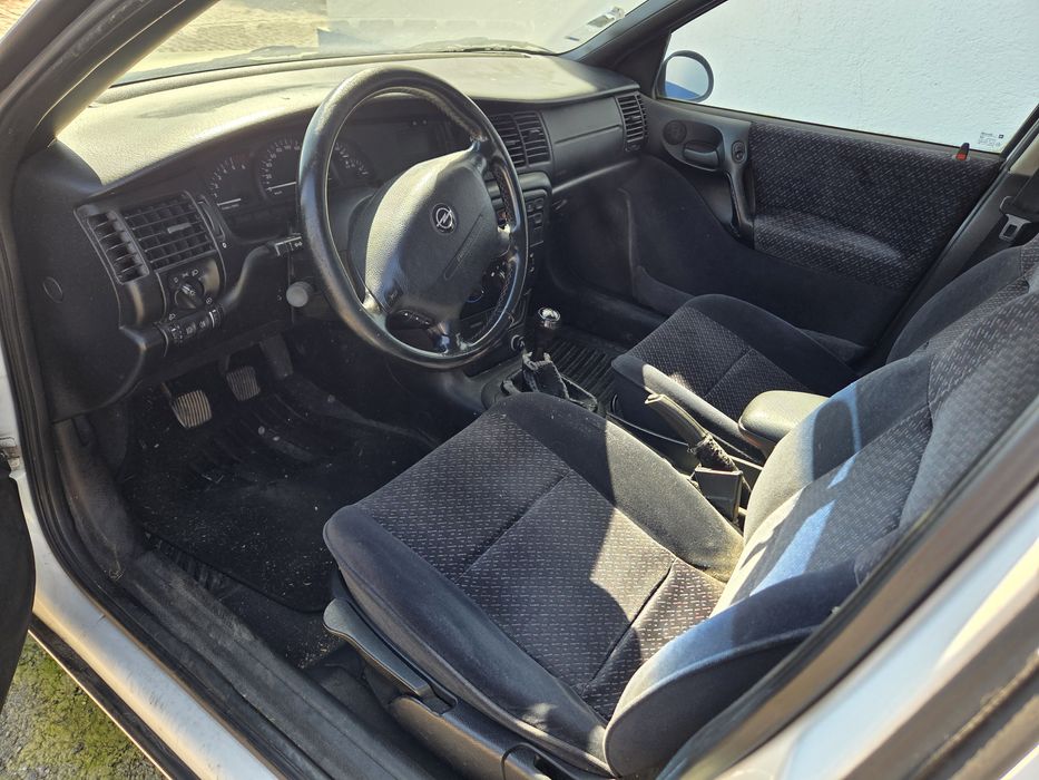 Opel Vectra 1.7 TD motor com avaria