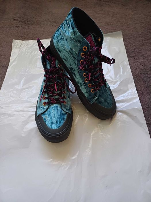 Vans welurowe sneakersy rozmiar 41