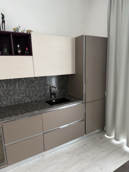 Кухня Італія, відмінний стан