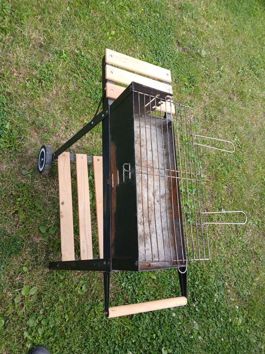 Grill węglowy / gril