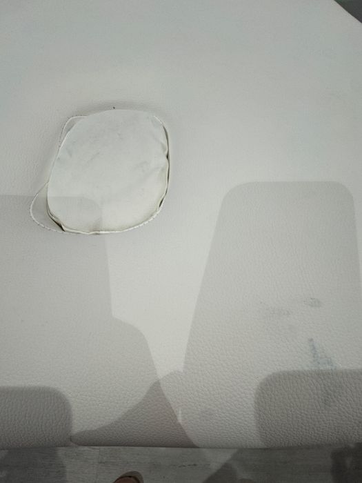 Elektryczne łóżko do masażu /kosmetyczne Physa  LIMOGES  białe