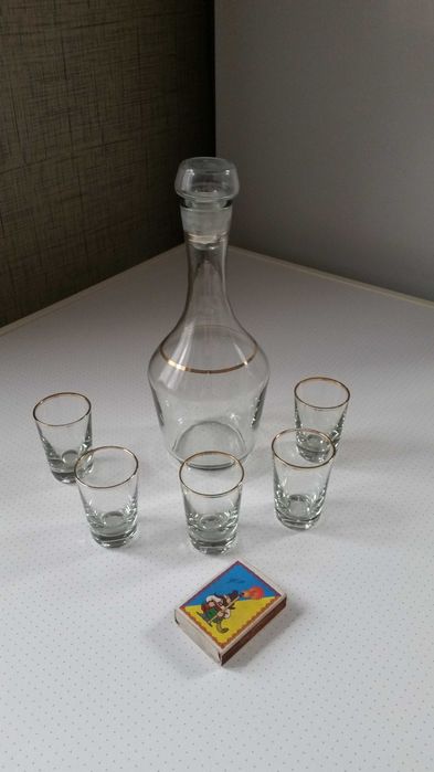 Графин и рюмки для наливки