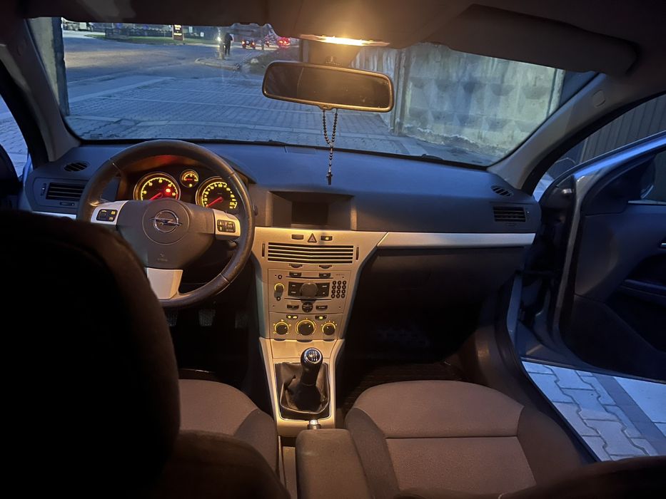 Продам Opel Astra H 2008