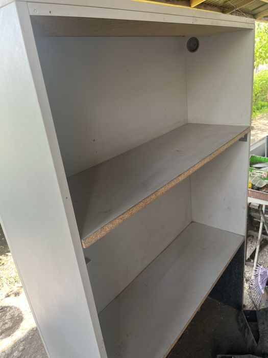 Продам стеллаж / этвжерку для хоз.нужд, для продажи автомузыки