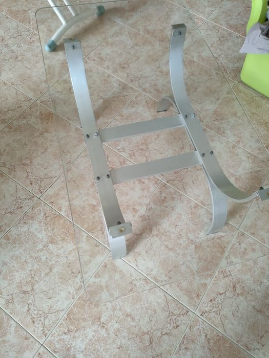 Mesa de centro em vidro