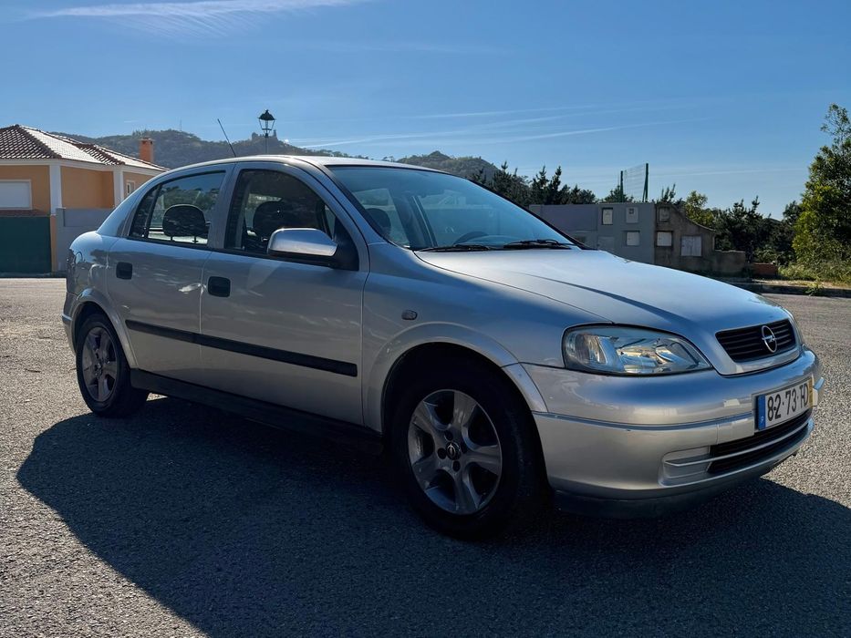 Opel Astra 1.2 gasolina 100.243 km