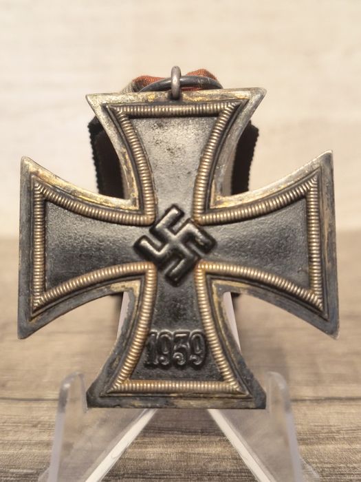 Militaria Trincheira Medalha III Reich Cruz de Ferro 2° classe