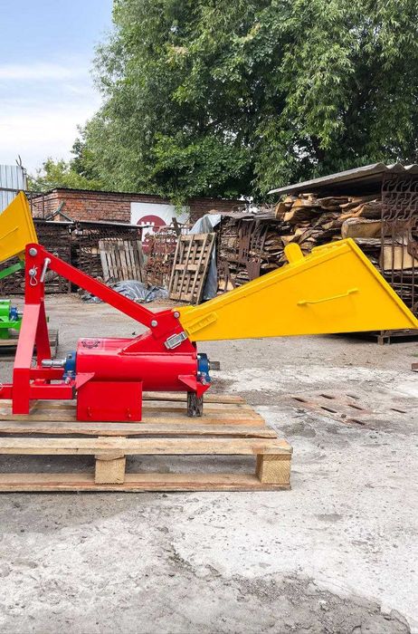 Подрібнювач гілок. Измельчитель веток на трактор