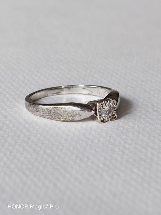 Pierścionek, złoto 9k, brylant 0,12ct.