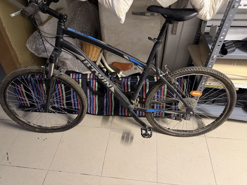 Vendo bicicleta b-twin pouco uso